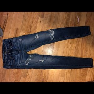 AMERICAN EAGLE JEANS!